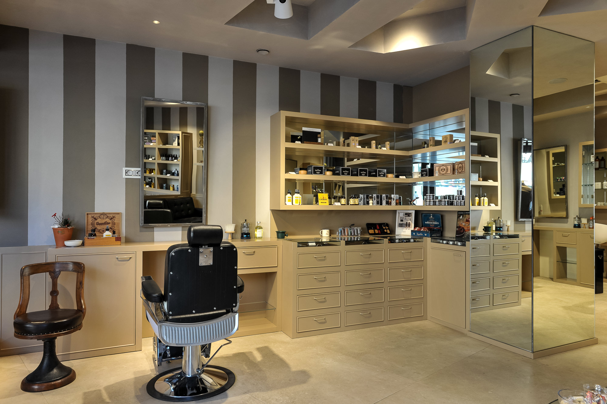 CCT_Mobili_arredamento_barberia_aspera_1217