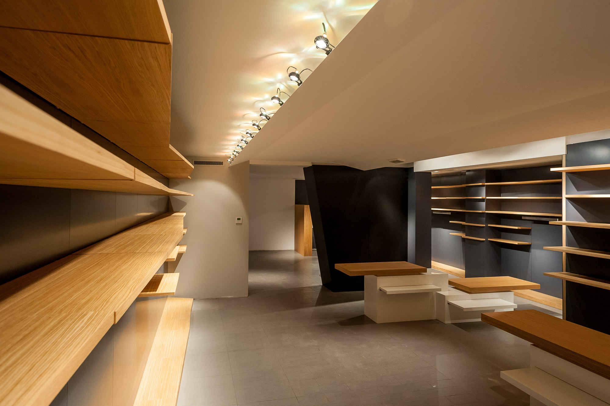 CCT Mobili arredamento slam store genova